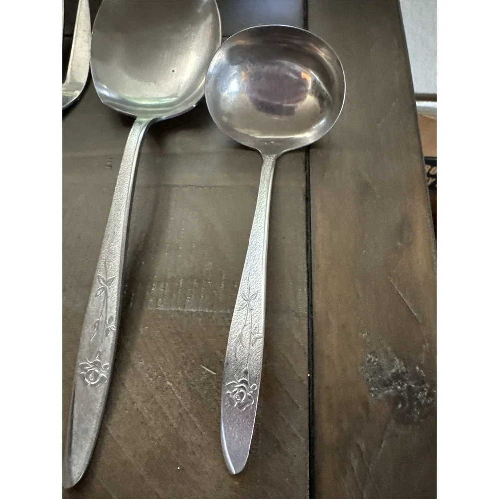 International INS605 Florentine Rose Japan 5 Piece Serving Set Stainless